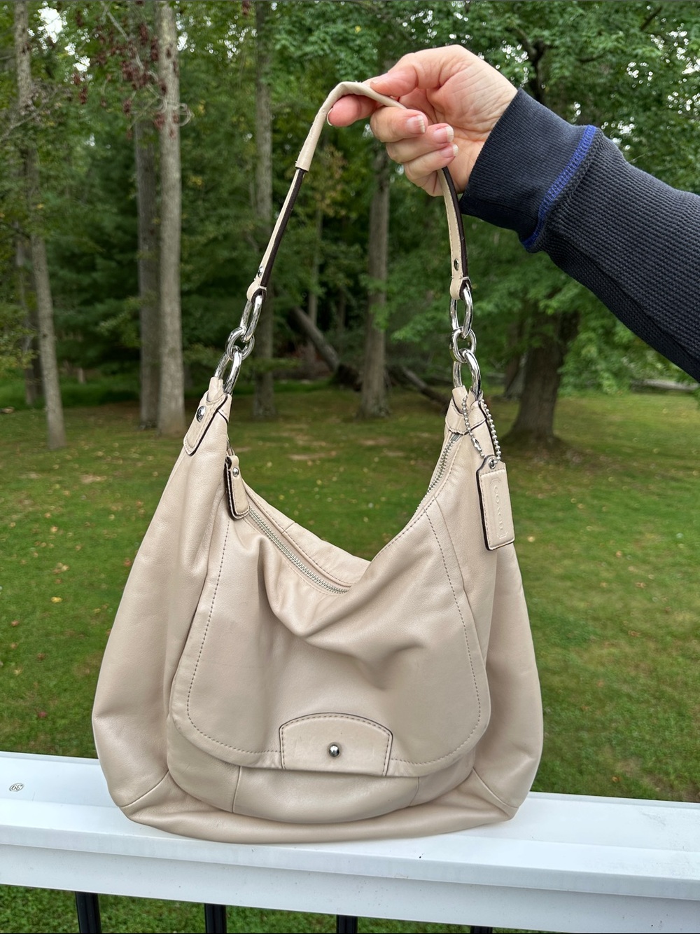 Coach Leather Hobo Shoulder Bag - Beige